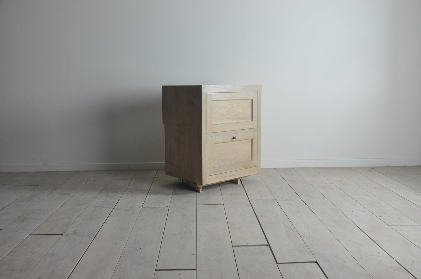Neptune Henley 690 oak 2 pan drawers base cabinet