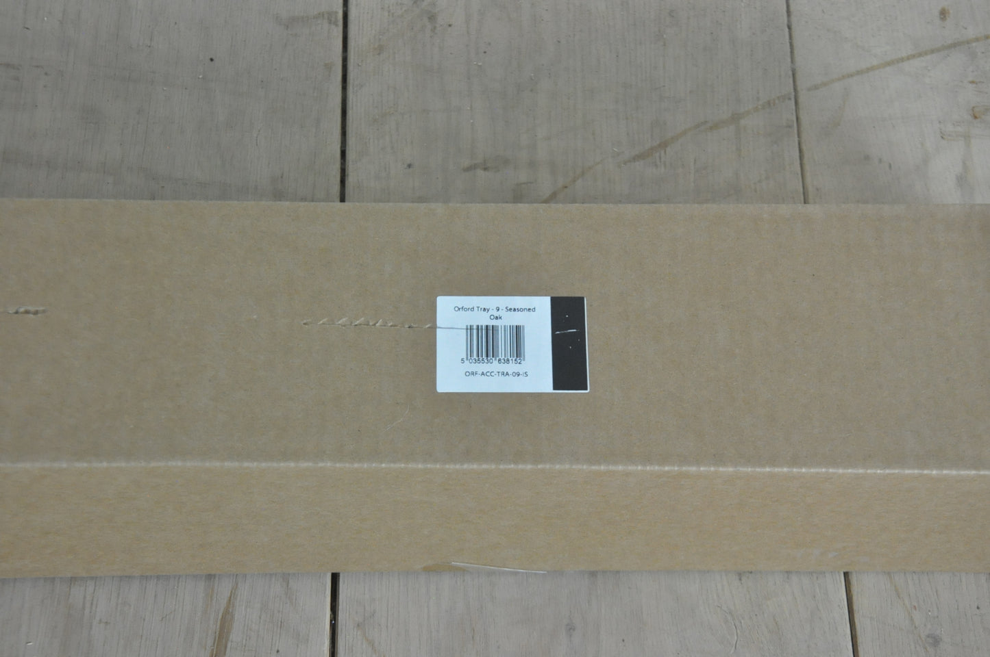 Neptune Orford tray 9 seasoned oak