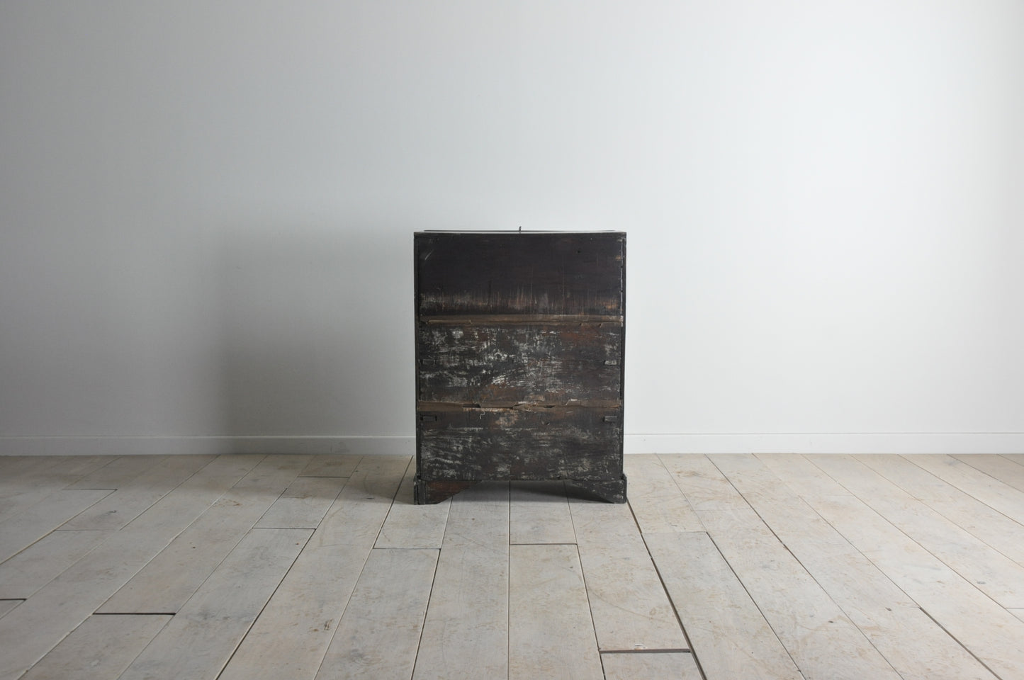Early oak bureau with well and secret drawer