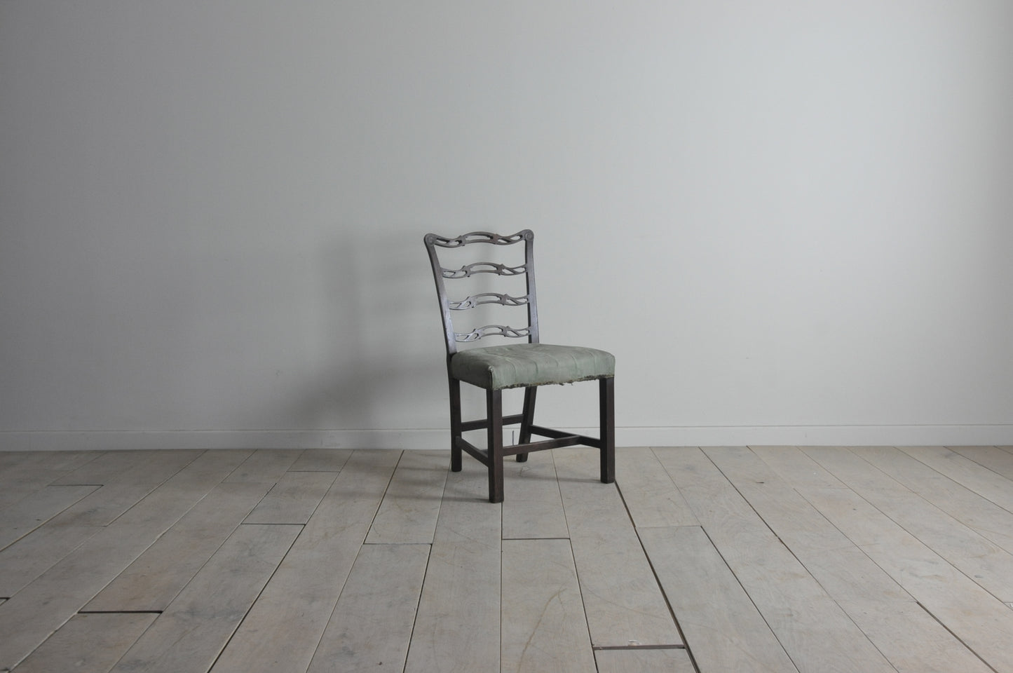 C18th mahogany dining chair