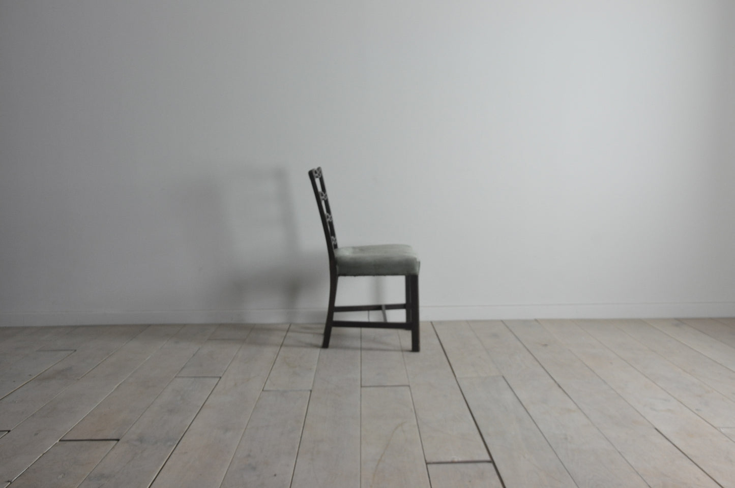 C18th mahogany dining chair