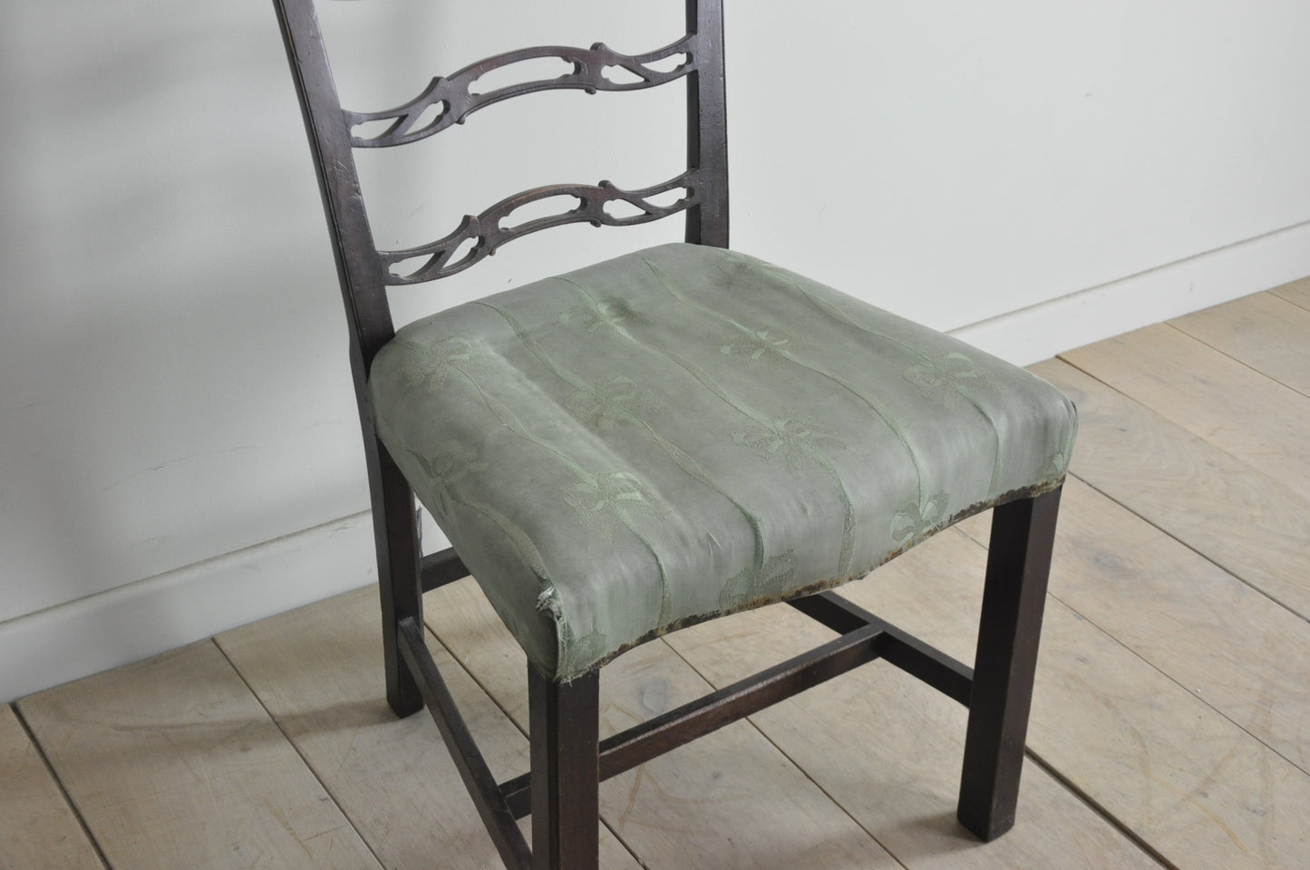 C18th mahogany dining chair