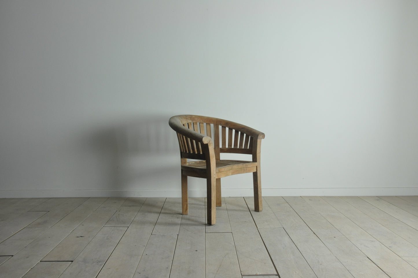 Bramblecrest deluxe teak banana chair