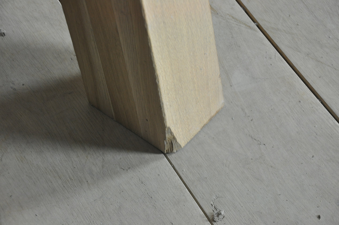 Razlog 6-8 seater rectangular natural light oak table