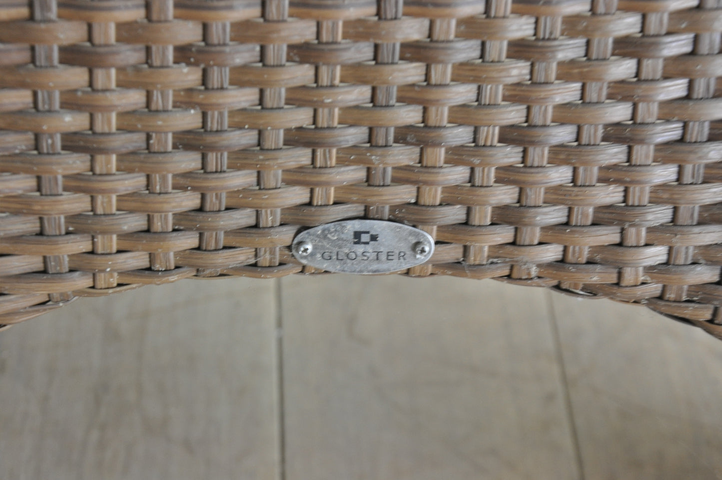 Gloster Sorrento 120cm 4-6 seater round woven table