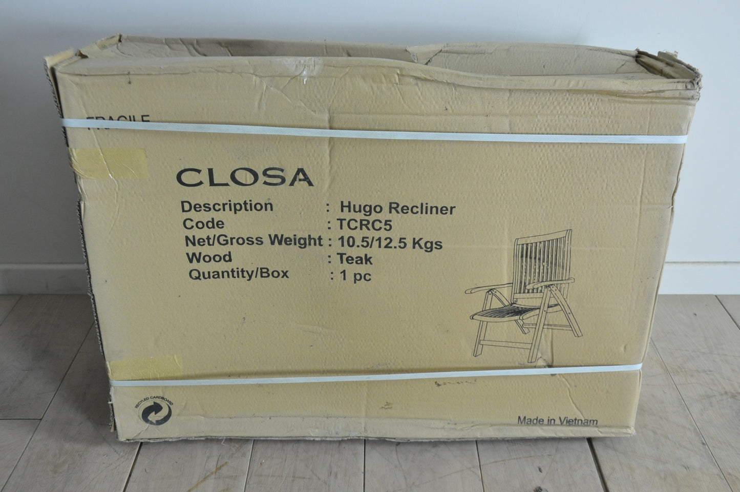 Folding teak recliner chair