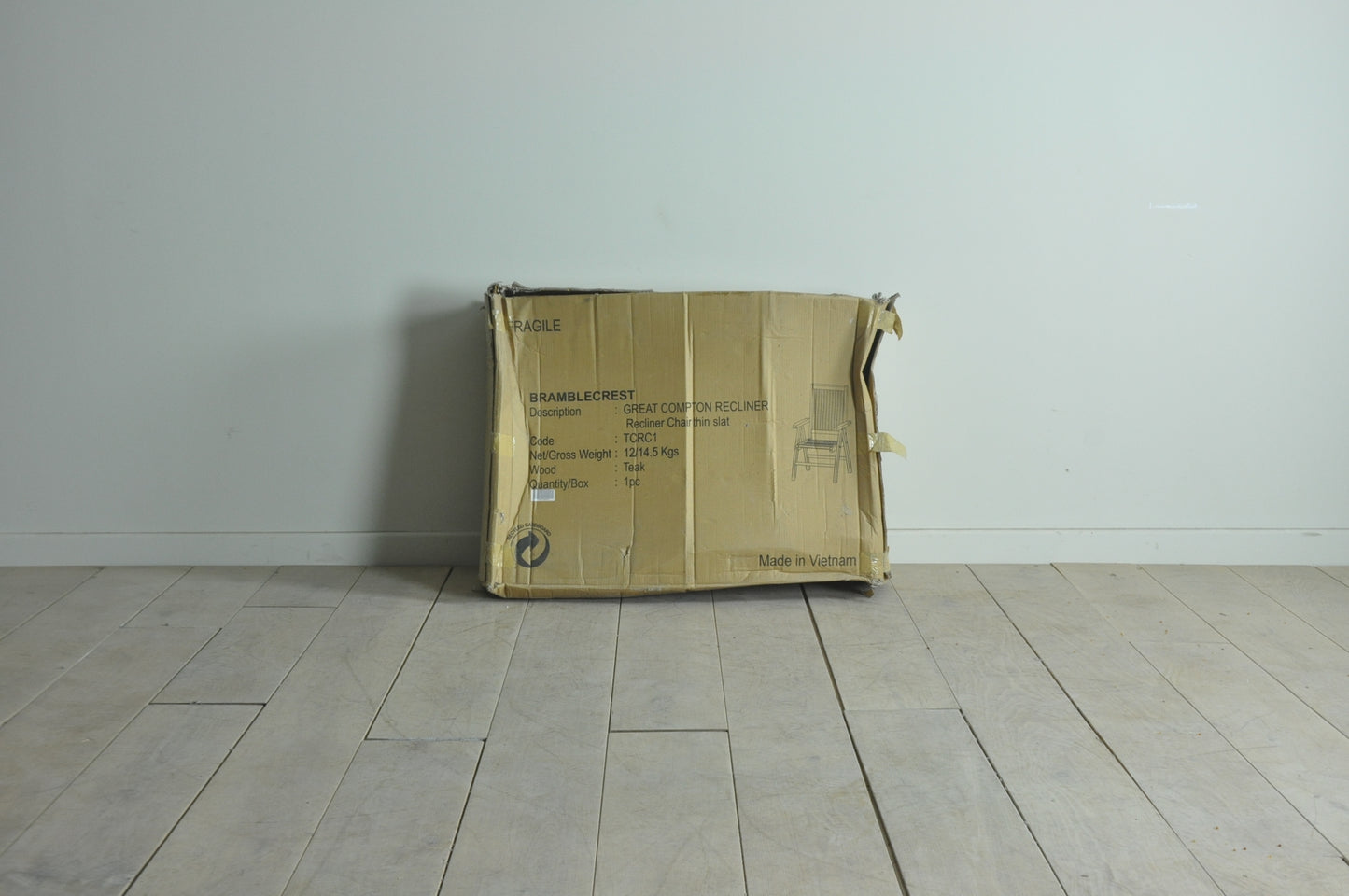 Bramblecrest Great Compton folding teak recliner chair