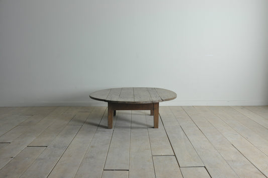 Old French round walnut coffee table