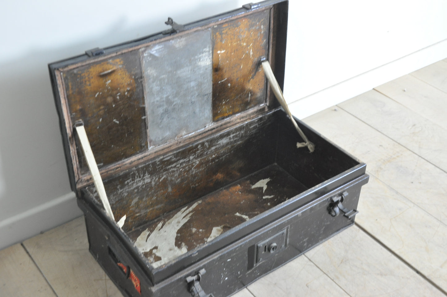 Old metal army trunk "H Williams"