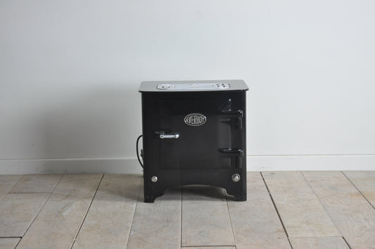Everhot black electric stove with oven