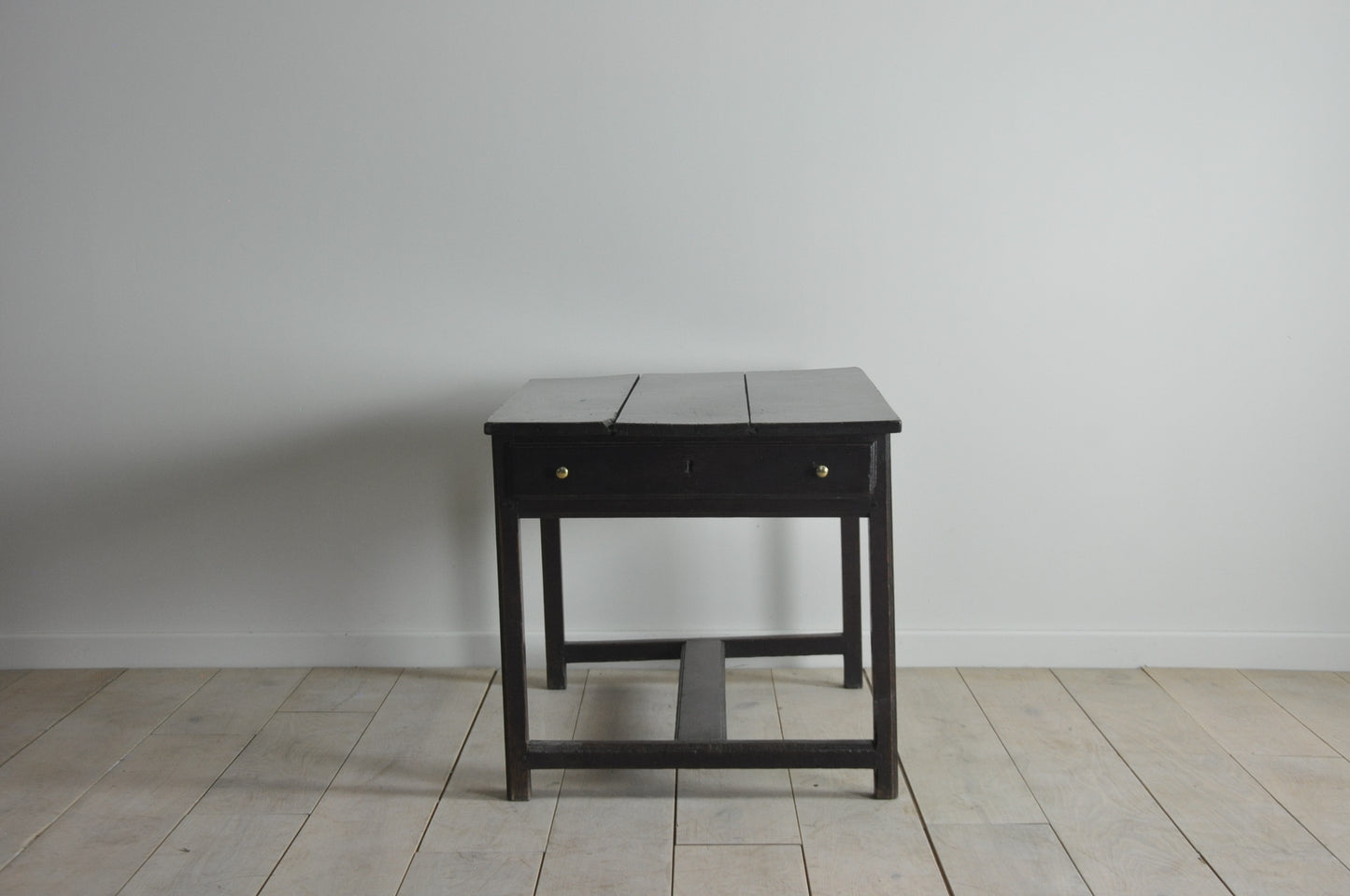 Welsh oak tavern table