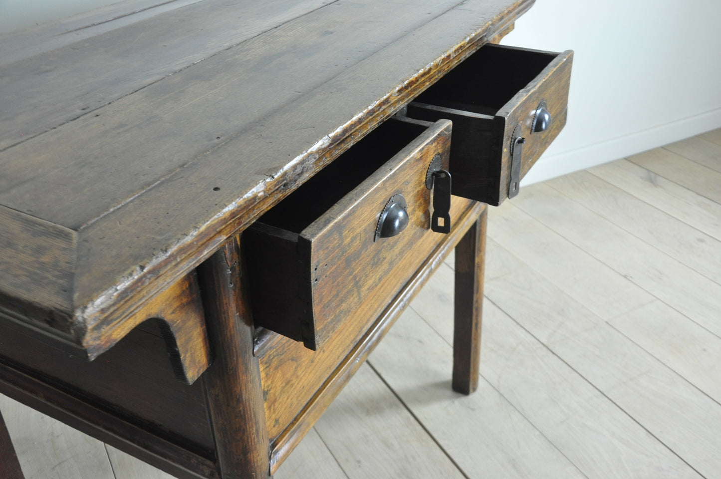 Chinese antique altar table