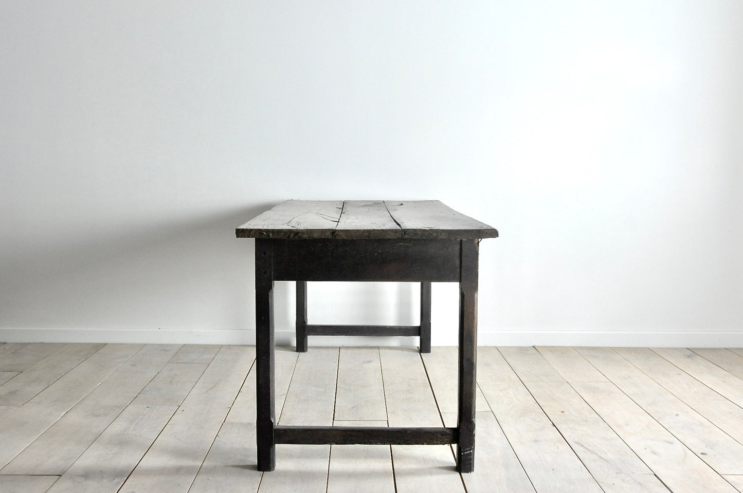 French antique dining table