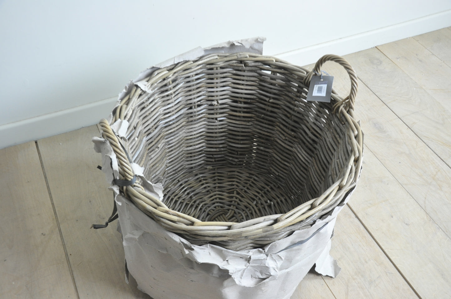 Neptune Somerton round log basket