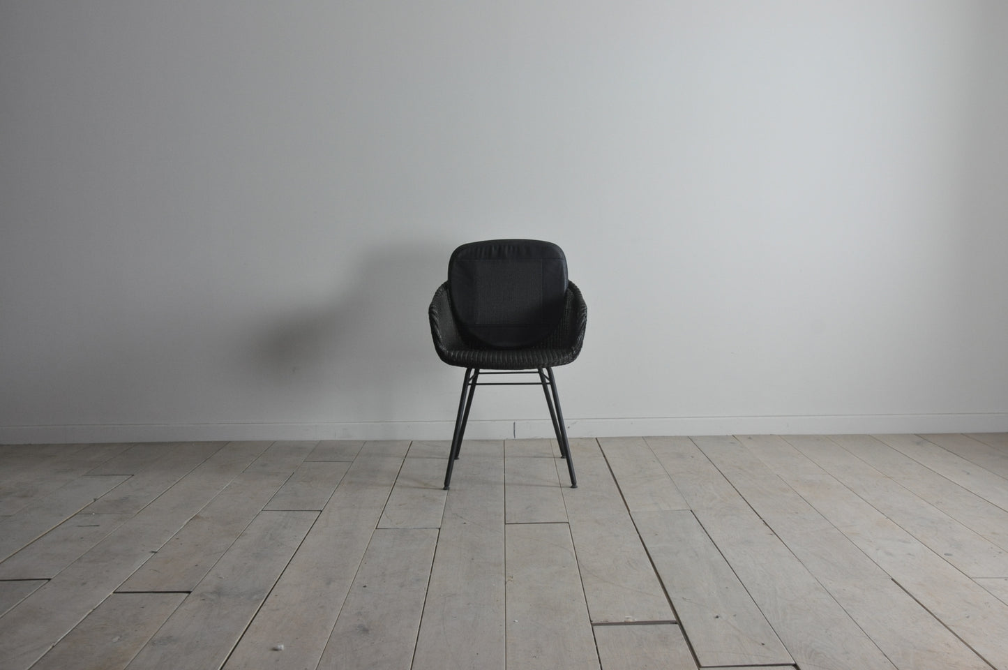 Vincent Sheppard Joe Lloyd Loom dining chair with black leather seat pad