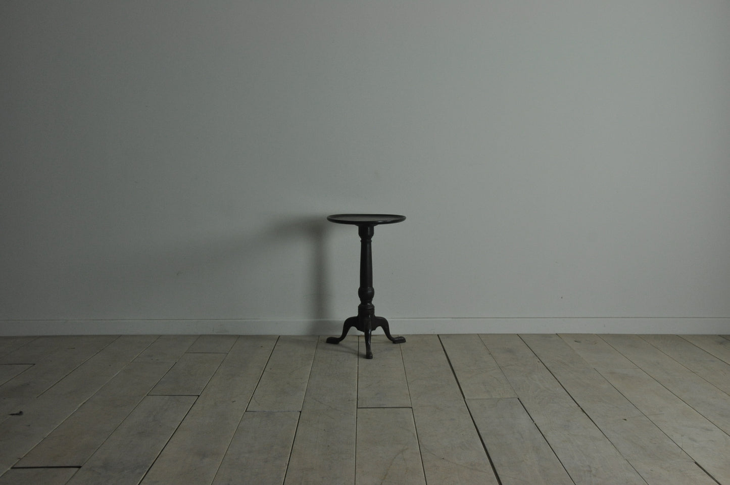 C18th / 19th mahogany tripod table