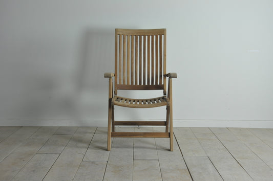 Folding teak recliner chair